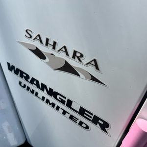 صورة 23 لـ 2016 JEEP WRANGLER UNLIMITED SAHARA