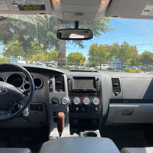2010 Toyota TUNDRA LIMITED photo 35