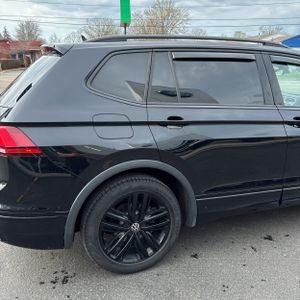 VOLKSWAGEN TIGUAN SE R-LINE BLACK - 9