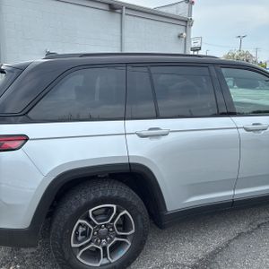 JEEP GRAND CHEROKEE 4XE TRAILHAWK - 9