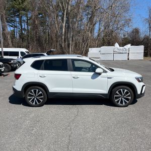 VOLKSWAGEN TAOS SE 4MOTION - 10