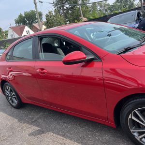 2023 KIA FORTE LXS thumbnail 11