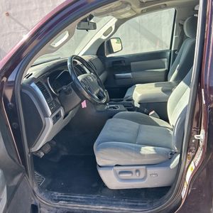 صورة مصغرة 31 لـ 2019 Toyota SEQUOIA SR5