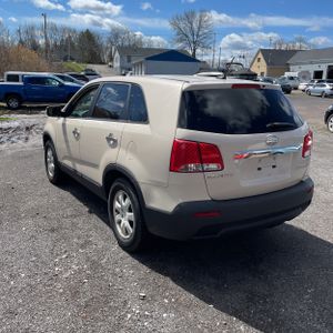 KIA SORENTO BASE - 5