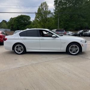 BMW 5 SERIES 528I - 10