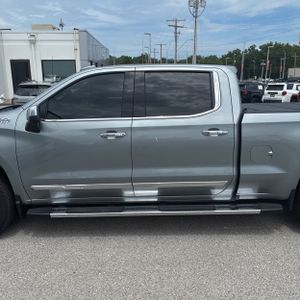 2025 Chevrolet SILVERADO 1500 HIGH COUNTRY photo 3