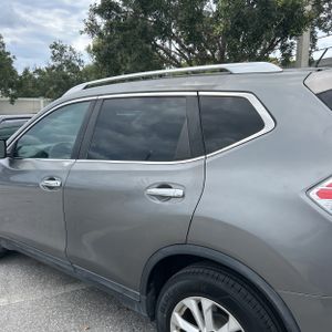 2015 Nissan ROGUE SV — фото 6