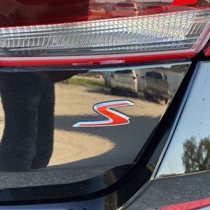 2019 KIA OPTIMA S — миниатюра 23