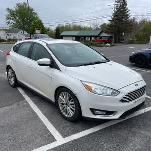 FORD FOCUS TITANIUM - 10