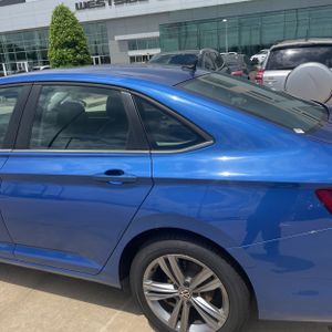 VOLKSWAGEN JETTA SE - 5