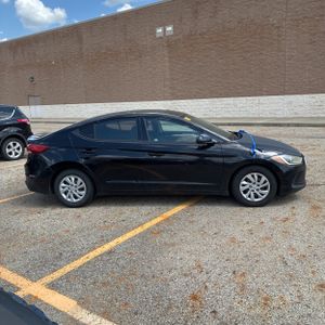 HYUNDAI ELANTRA SE - 10