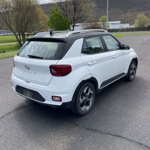 HYUNDAI VENUE LIMITED - 8