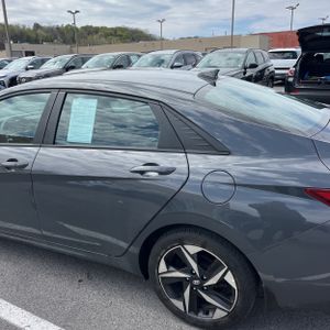 HYUNDAI ELANTRA SEL - 6