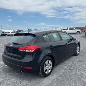 KIA FORTE5 LX - 8