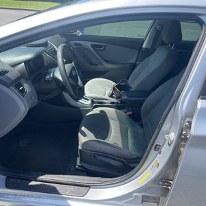 صورة مصغرة 24 لـ 2011 Hyundai ELANTRA GLS