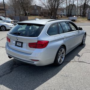BMW 330I XDRIVE - 8
