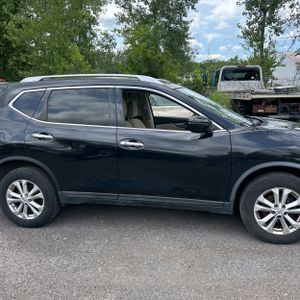 2016 Nissan ROGUE SV 缩略图 11
