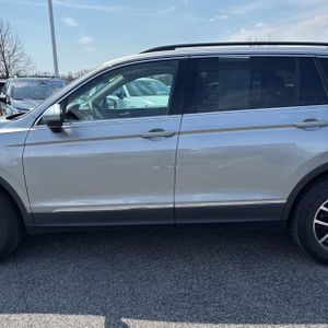 VOLKSWAGEN TIGUAN SE 4MOTION - 4