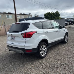 FORD ESCAPE SE - 8