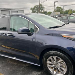 2024 Toyota SIENNA XLE 8-PASSENGER 照片 13