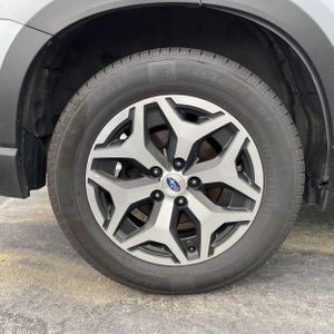 صورة مصغرة 19 لـ 2020 Subaru FORESTER PREMIUM