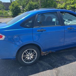 FORD FOCUS SE - 9