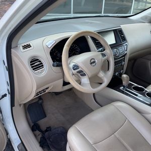 2015 Nissan PATHFINDER PLATINUM — миниатюра 34