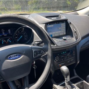 صورة مصغرة 59 لـ 2017 FORD ESCAPE SE