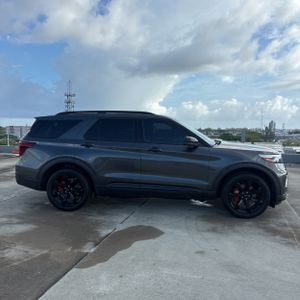 FORD EXPLORER ST - 10