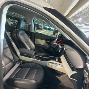 صورة مصغرة 32 لـ 2025 Lincoln NAUTILUS HYBRID PREMIERE