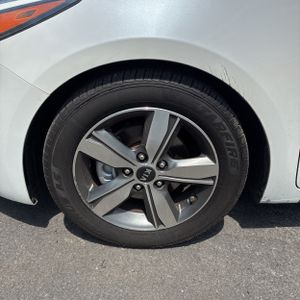 2018 KIA FORTE LX — миниатюра 17