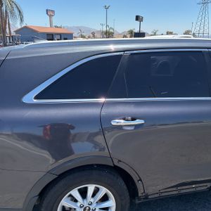 صورة 9 لـ 2019 KIA SORENTO LX