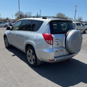 TOYOTA RAV4 - 5