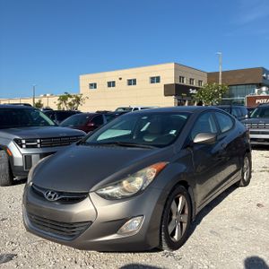 صورة 1 لـ 2013 Hyundai ELANTRA GLS