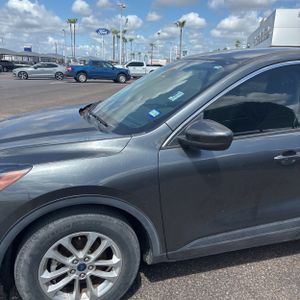 FORD ESCAPE SE - 2