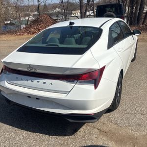 HYUNDAI ELANTRA SEL - 8