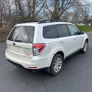 SUBARU FORESTER X PREMIUM - 8