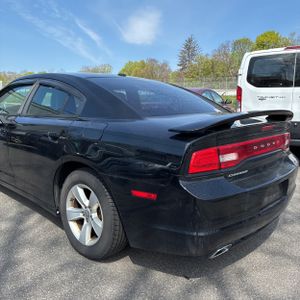 DODGE CHARGER SE - 6