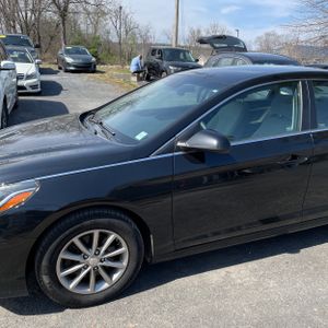 HYUNDAI SONATA SE - 2