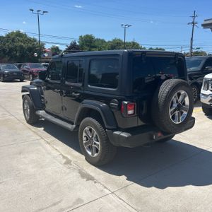 صورة 5 لـ 2021 JEEP WRANGLER UNLIMITED SAHARA