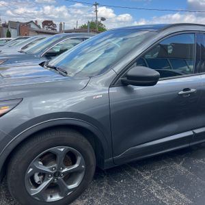 FORD ESCAPE ST-LINE - 2