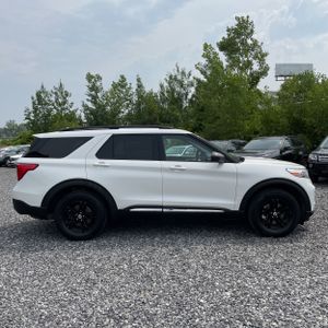 صورة 10 لـ 2022 FORD EXPLORER XLT