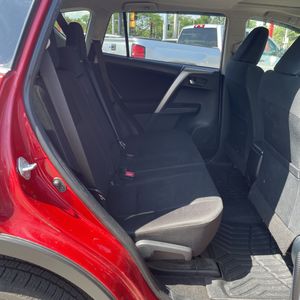 صورة 35 لـ 2015 Toyota RAV4 XLE