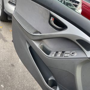 2011 Hyundai ELANTRA GLS 缩略图 71