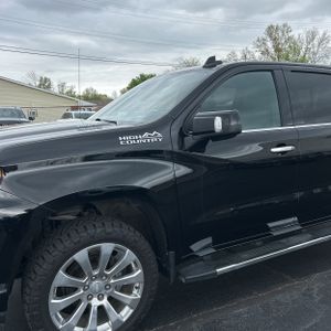 CHEVROLET SILVERADO 1500 HIGH COUNTRY - 2