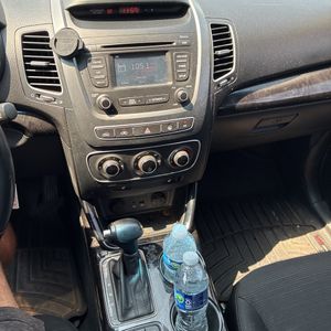 صورة مصغرة 37 لـ 2015 KIA SORENTO LX