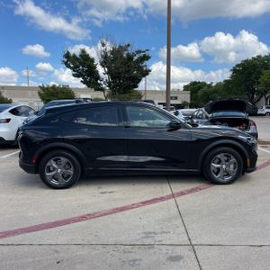 FORD MUSTANG MACH-E SELECT - 10