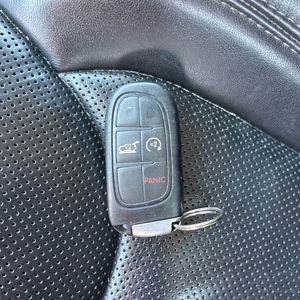 2019 JEEP CHEROKEE LIMITED 缩略图 49