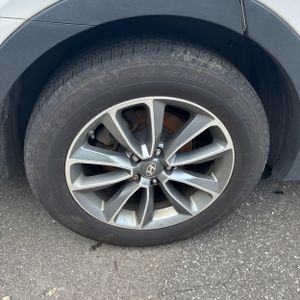 2017 Hyundai SANTA FE SE — миниатюра 19