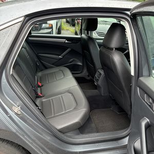 صورة مصغرة 35 لـ 2021 Volkswagen PASSAT SE